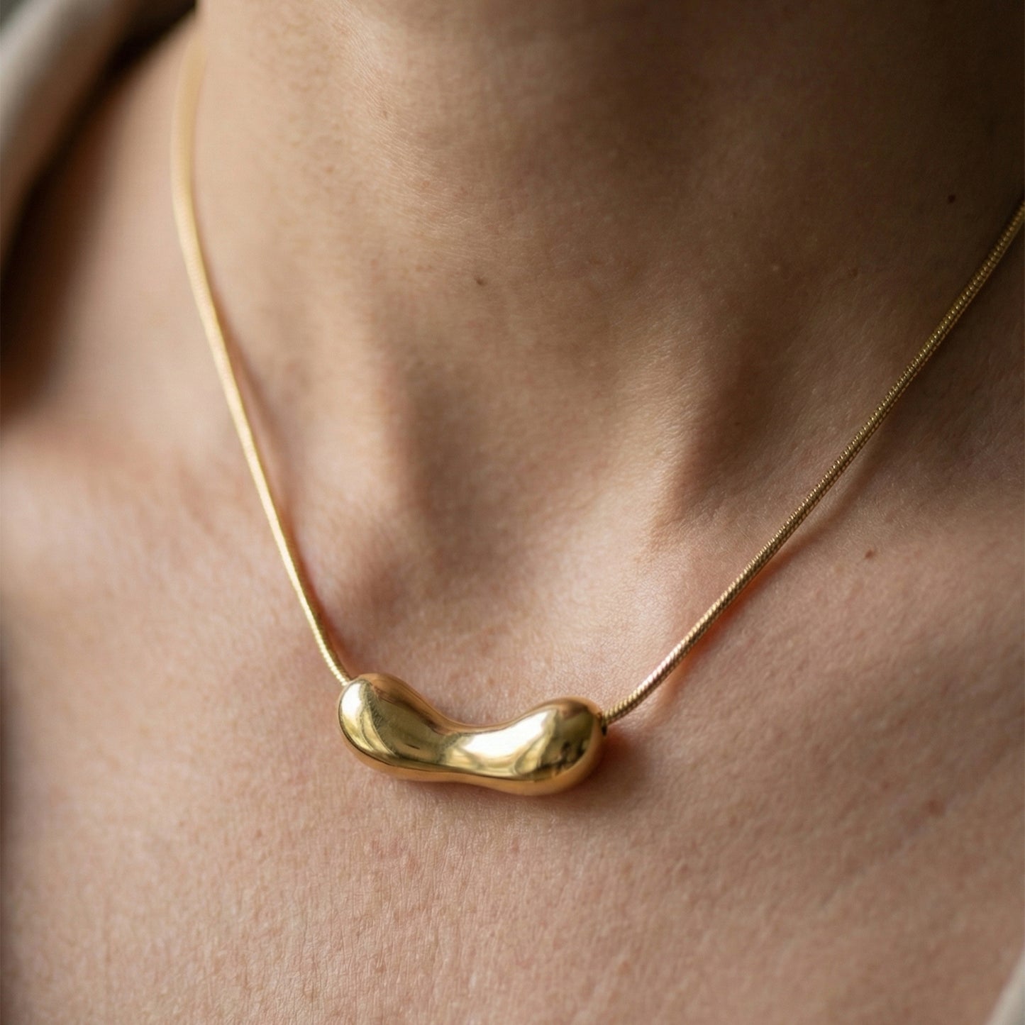 Curved Gold Bar Necklace